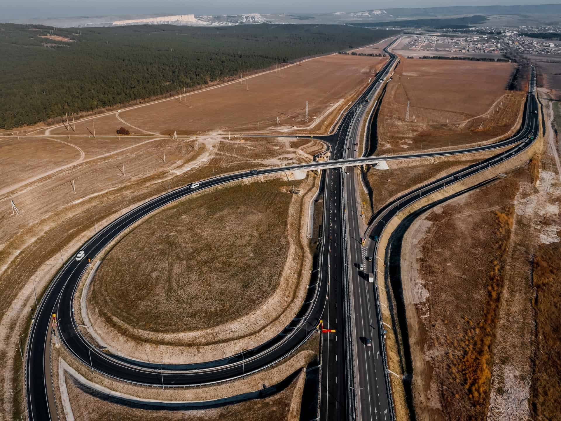 Строительство и ремонт дорог в Крыму